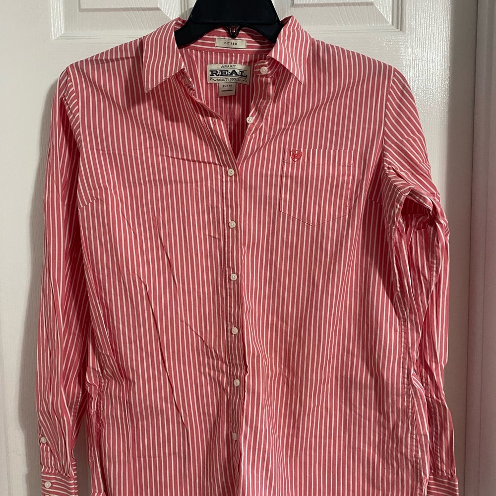 Pink and white button down cinch shirt.